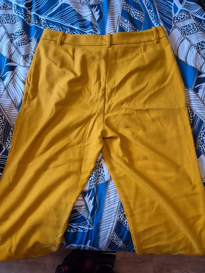 Pantalon moutarde - photo numéro 2