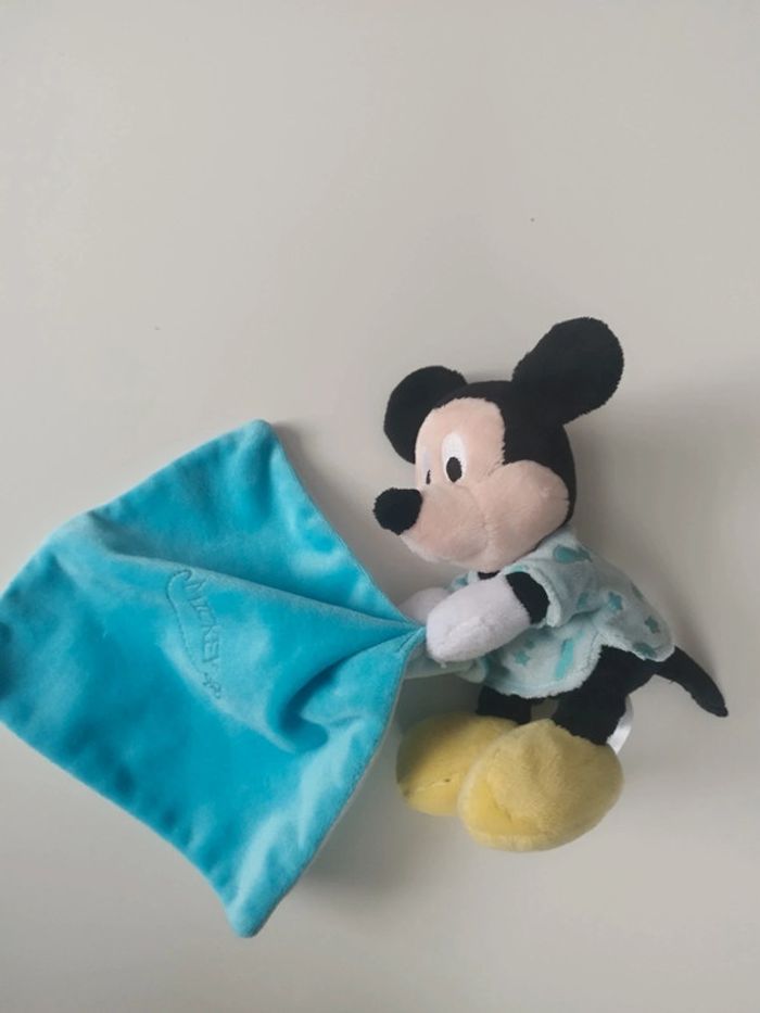 Doudou Mickey mouchoir - photo numéro 3