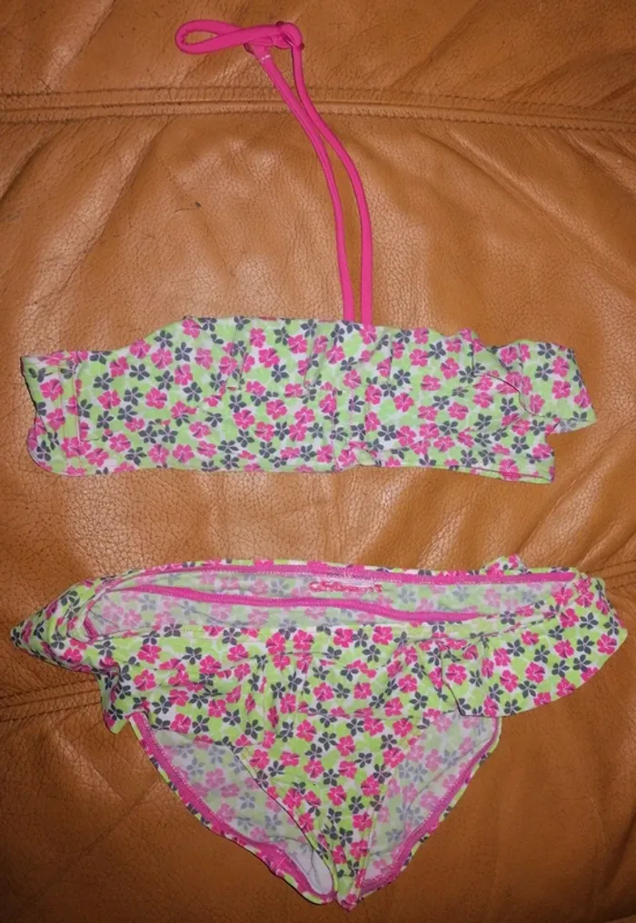 Maillot de bain 2 pièces fille taille 14 ans