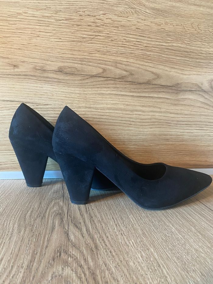 Chaussures à talons noir - photo numéro 2