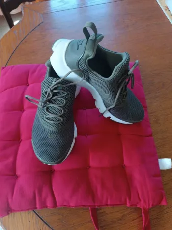 Sneakers kaki Nike 37.5