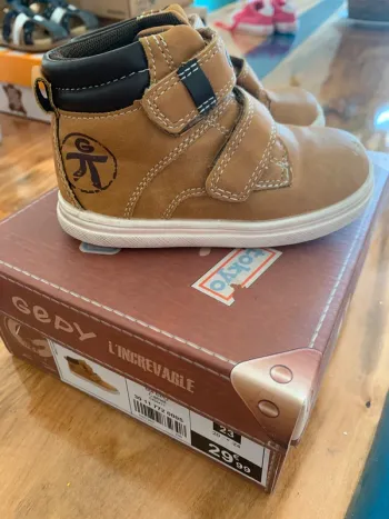 Bottines Gepy taille 23
