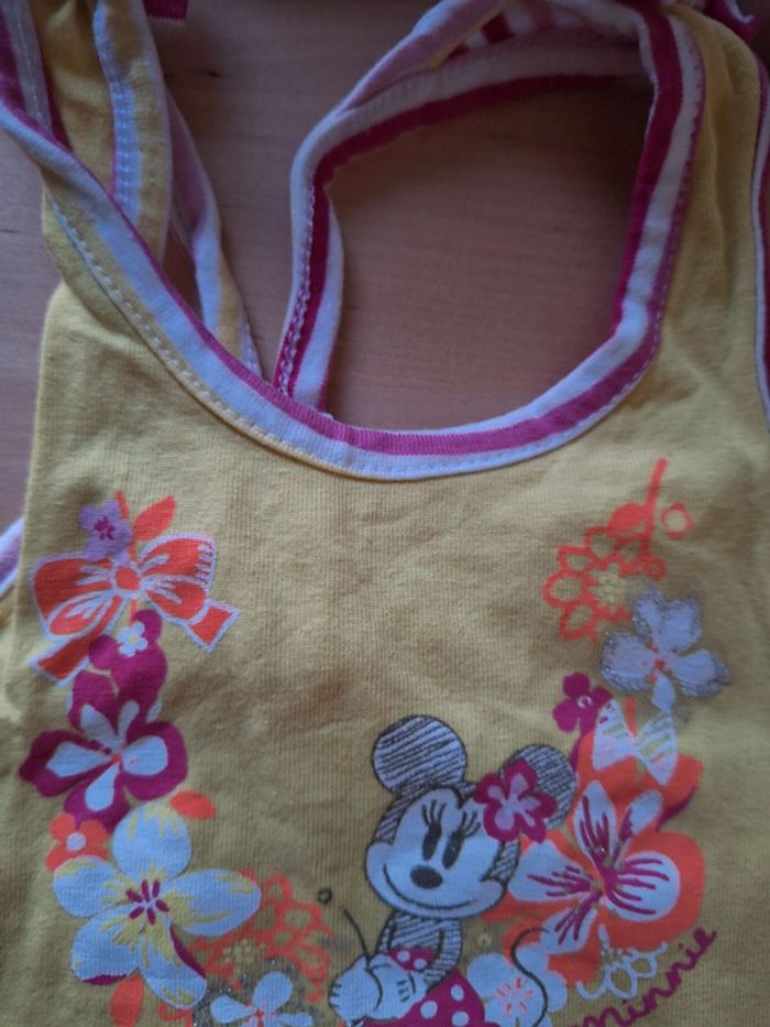 T-shirt manches courtes pour fille taille 18mois marque Disney très bon état - photo numéro 3