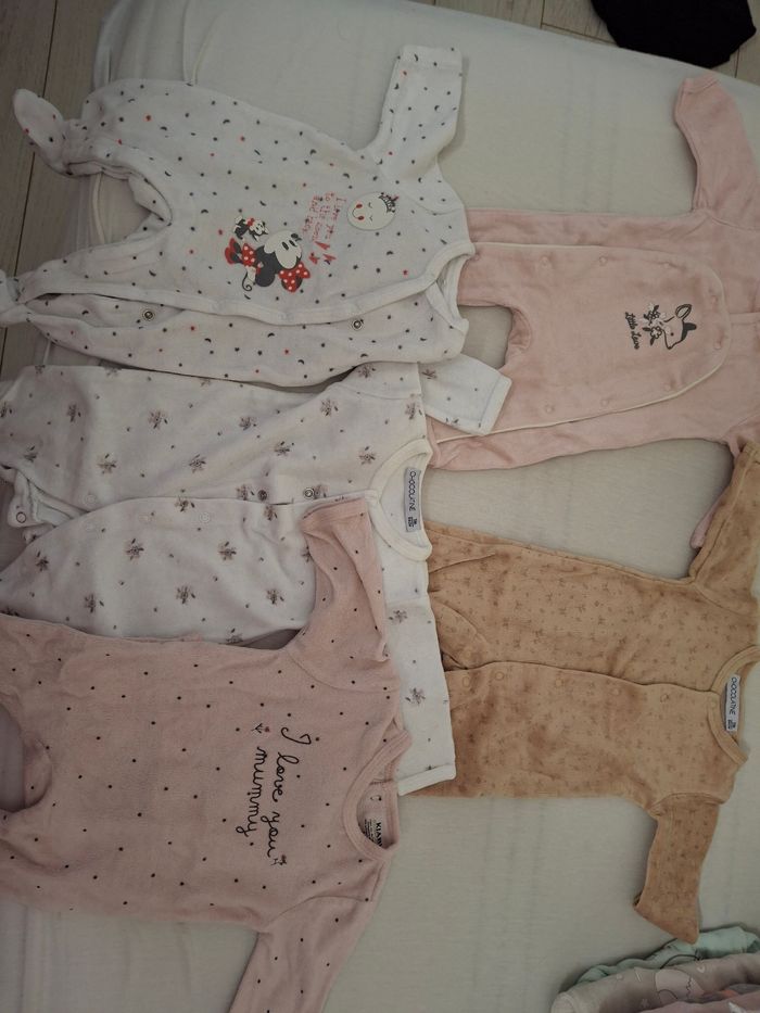 1 mois filles - photo numéro 2