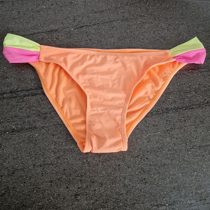 Bas de maillot de bain.