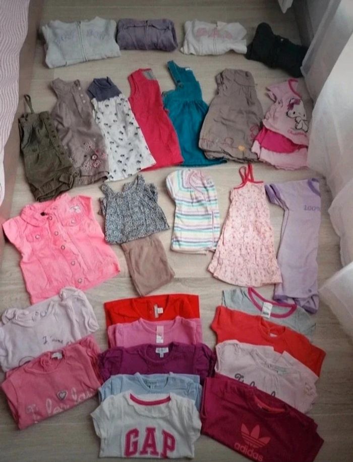 Lot de vêtements demi saison fille 12 mois