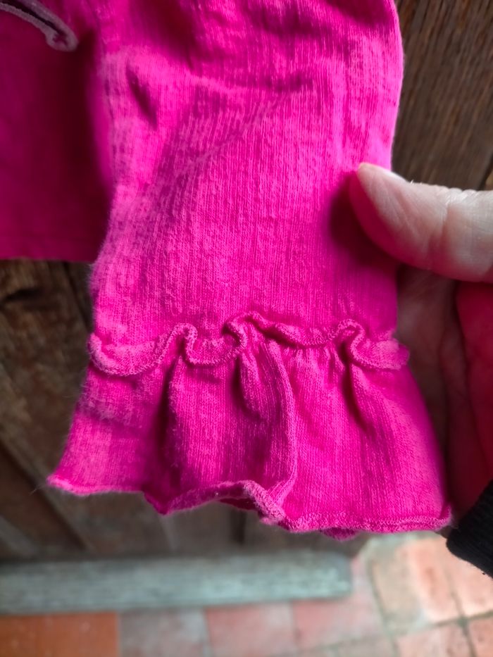 Ravissant tee shirt Christian Lacroix 4 ans - photo numéro 4