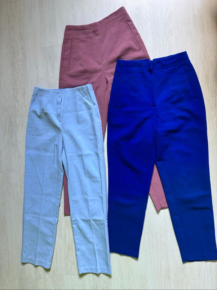 Lot de trois pantalons à pince taille 36