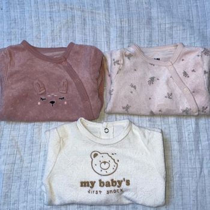Lot de pyjama pour1 bébé (fille)