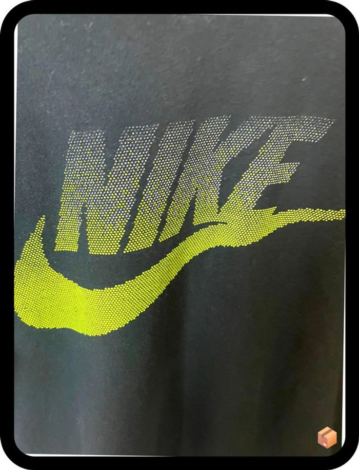 TEE shirt Nike marine taille M - photo numéro 2