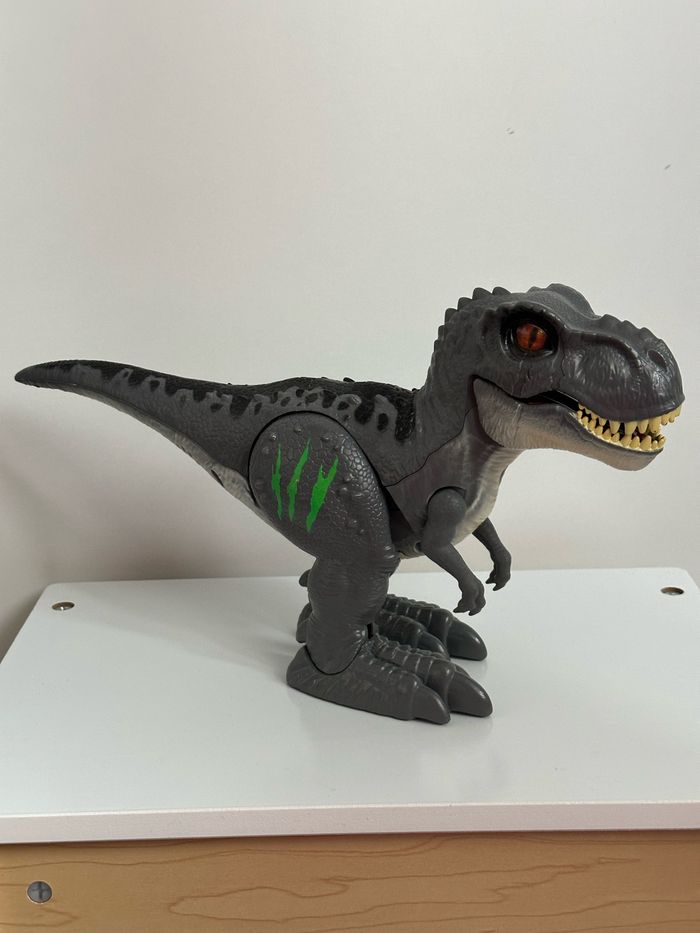 Robot tyrannosaure Zurich - photo numéro 2