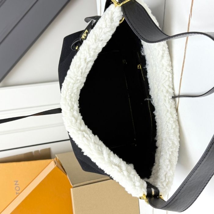 Louis Vuitton CarryAll  M11843 - photo numéro 9