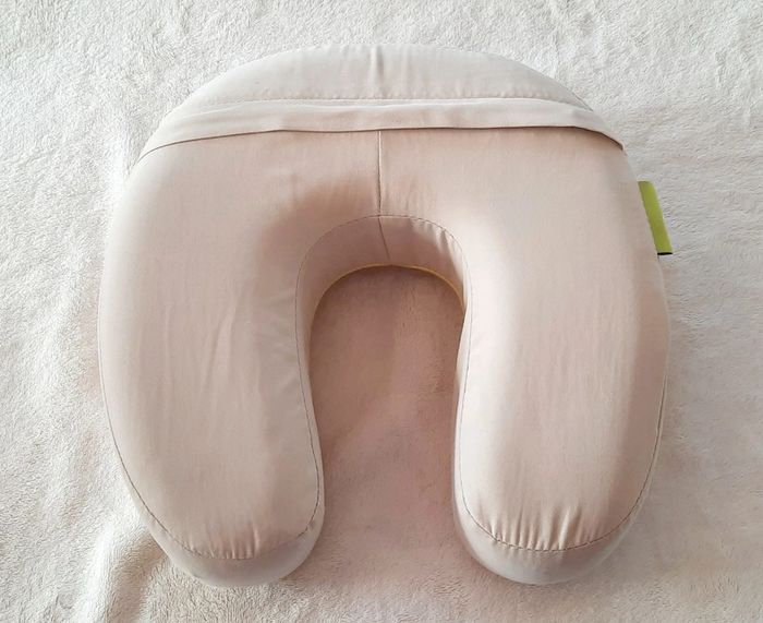 Tour du cou, coussin, oreiller de voyage - photo numéro 2