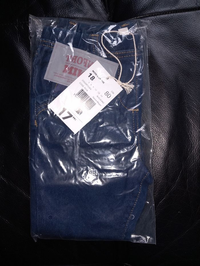 Pantalon neuf 18 mois