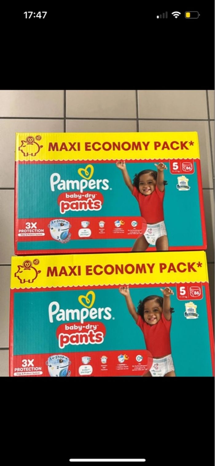 2 cartons couches t5 Pampers neuf