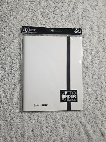 Ultra Pro - Pro Binder - Eclipse - 9 Cases - Blanc