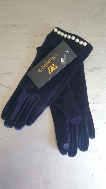 gant femme avec perle