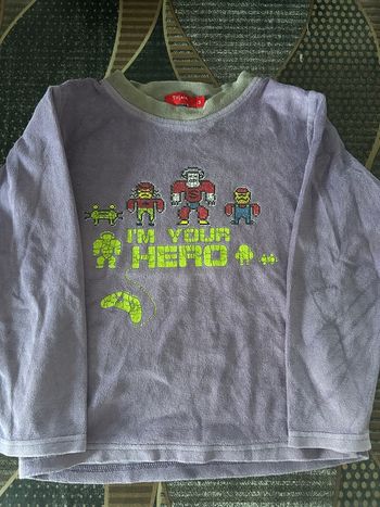 Haut de pyjama, cinq ans