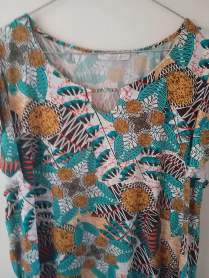 Blouse Armand Thiery fleurie taille 3 ou 44 - photo numéro 4
