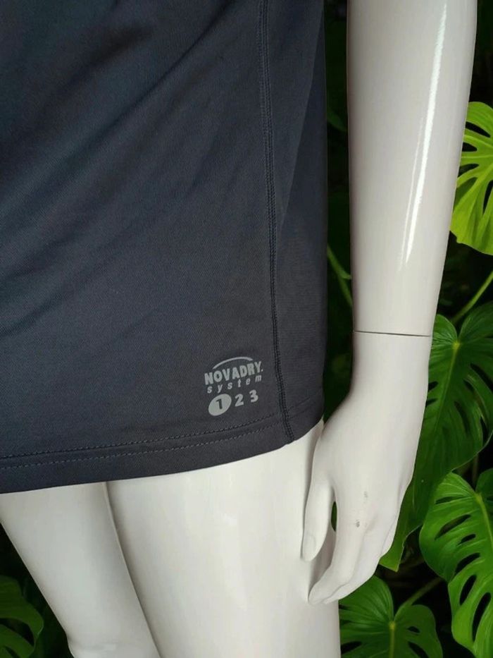 T shirt sport - photo numéro 3