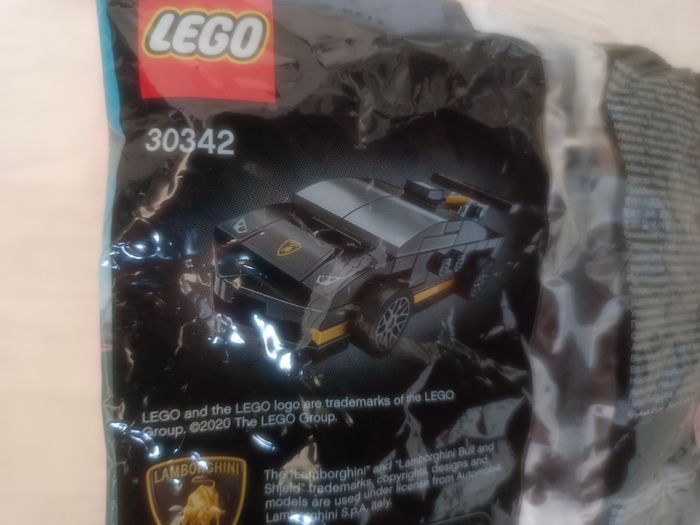 LEGO Speed Champions – Lamborghini Huracán Super Trofeo EVO - 30342 - photo numéro 4