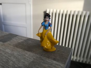 Figurine princesse blanche neige disney