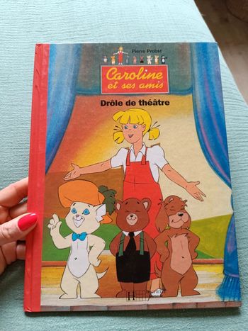 Livre Caroline drôle de théâtre