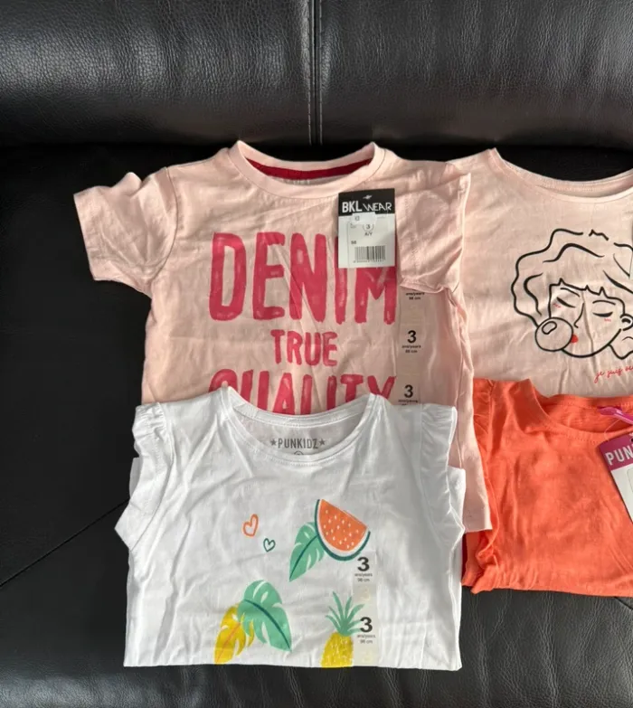 Lot t-shirt + maillot de bain fille 3 ans - photo numéro 3
