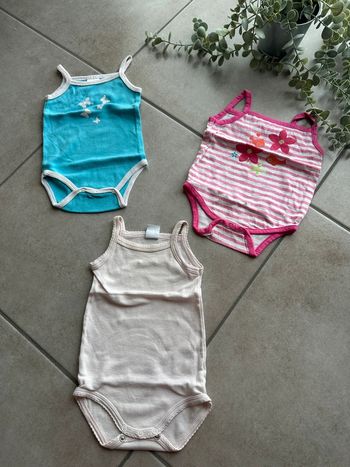 Lot 3 bodies bretelles 3 mois