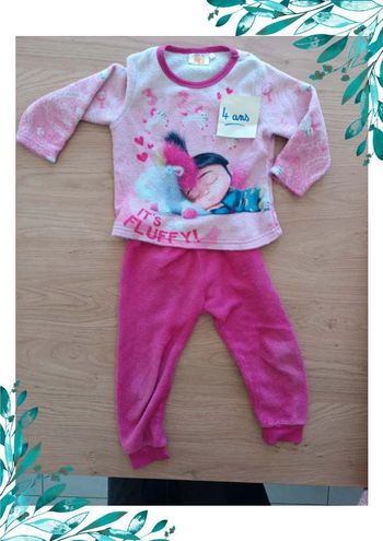 Pyjama fille 4 ans Moi moche et méchant