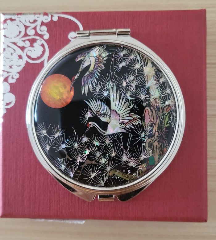 miroir de poche coréen - photo numéro 3