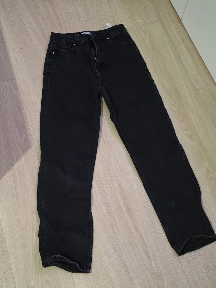 Jean noir ZARA – Coupe droite – Très bon état - photo numéro 3