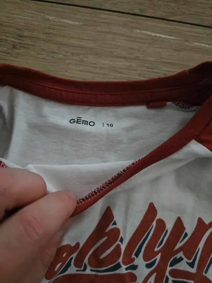 Tee shirt manches longues Gémo 10 ans - photo numéro 2