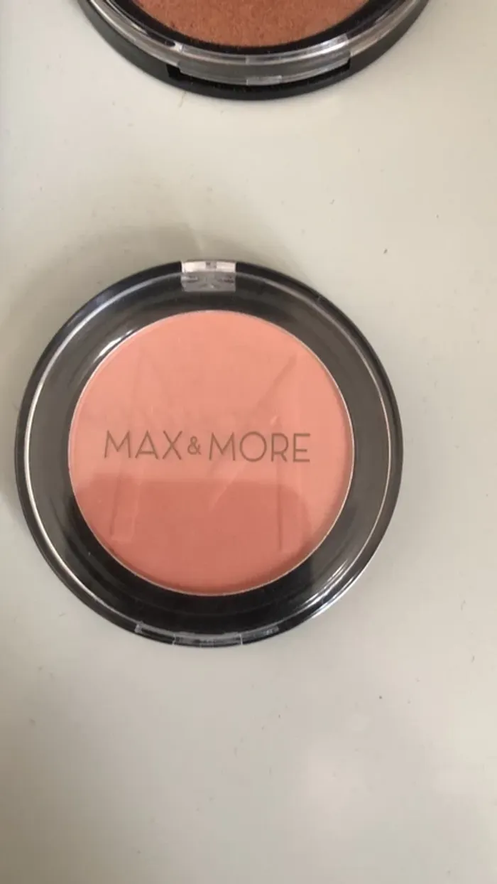 Lot maquillage - photo numéro 3