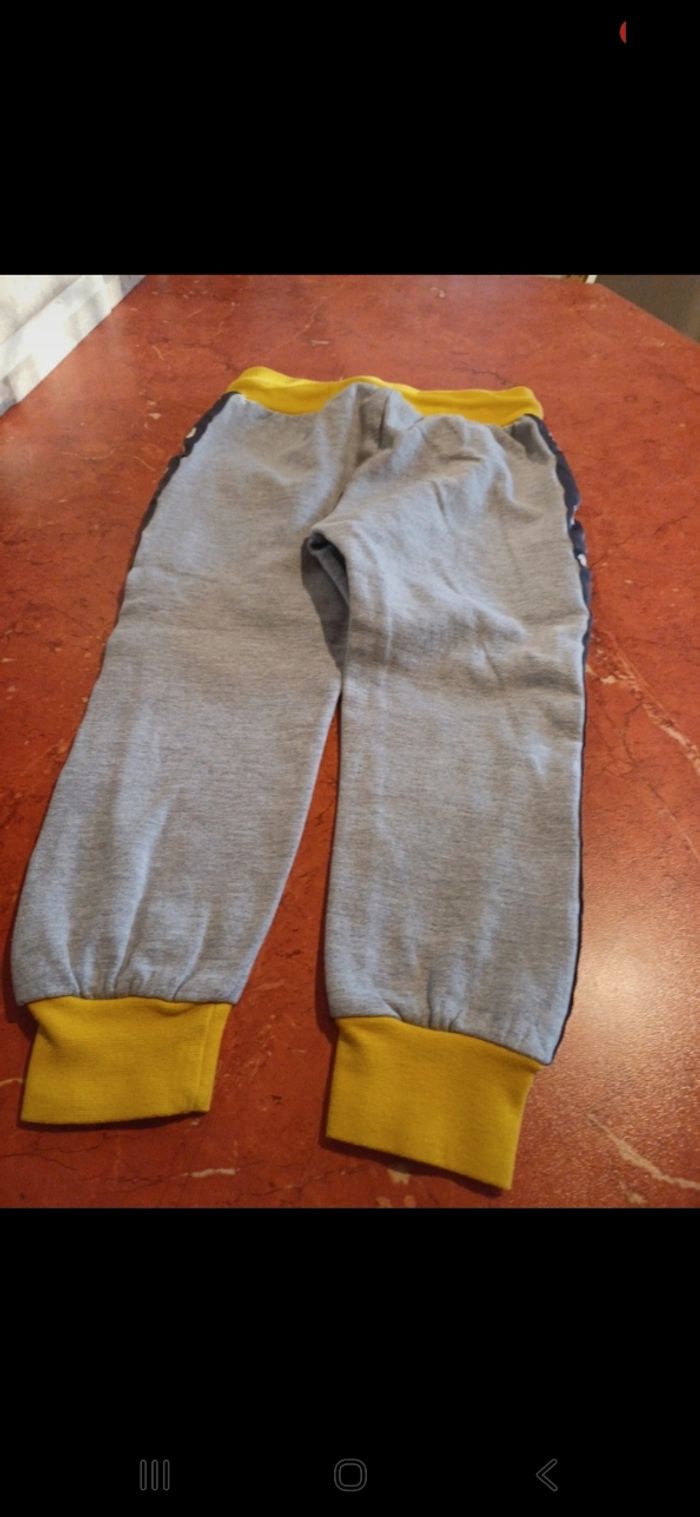 Jogging garçon taille 4 ans - photo numéro 4