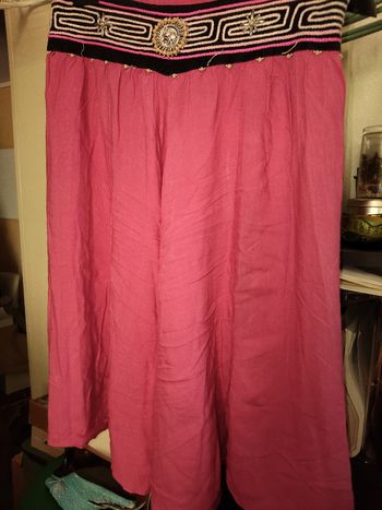 Jupe rose vif T. 40 coton indien 