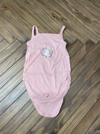 Bodies sans manches rose