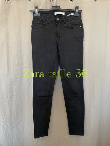 Pantalon noir extensible taille haute coupe skinny Zara taille 36