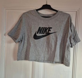 Tee shirt