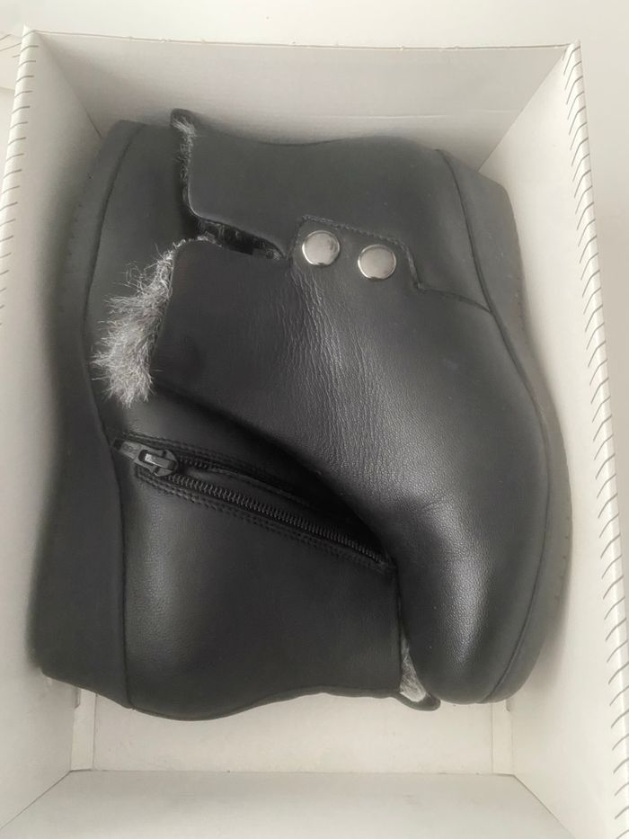 Paire de chaussures de qualité - photo numéro 9