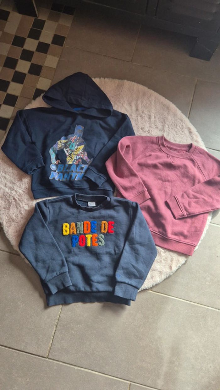 Lot de 3 sweats đź’Ą 6 ans