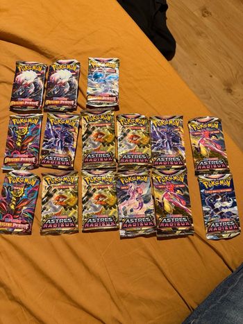 lot de boosters pokémon origine perdue et astre radieux 