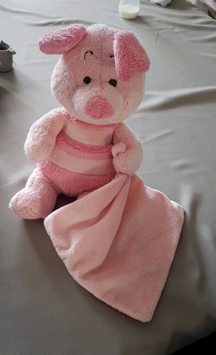 Peluche porcinet winnie l'ourson disney
