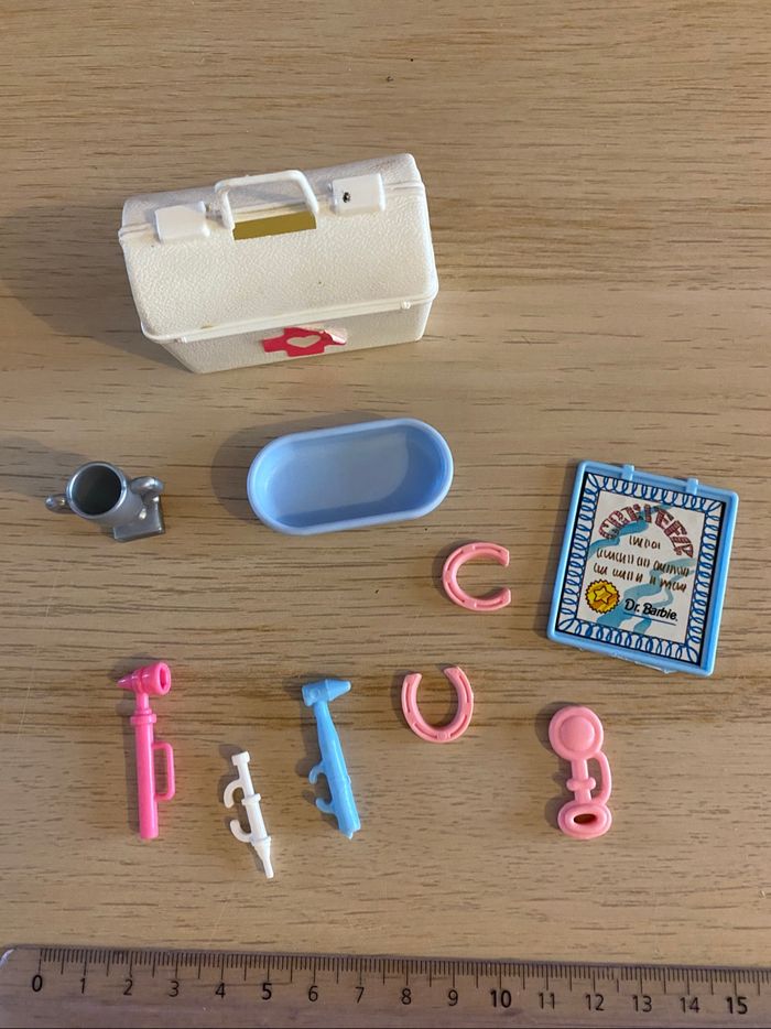 Accessoires lot Barbie Mattel vétérinaire médecin docteur - photo numéro 4