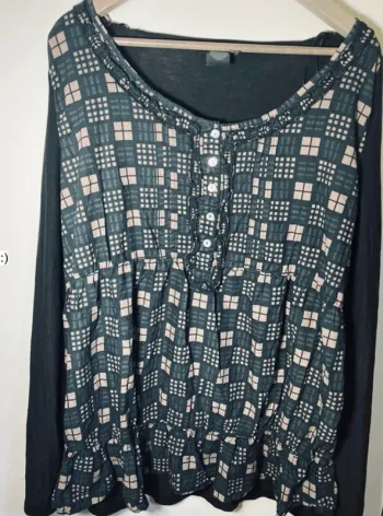 Blouse femme taille 54 ou 56 / tadzo