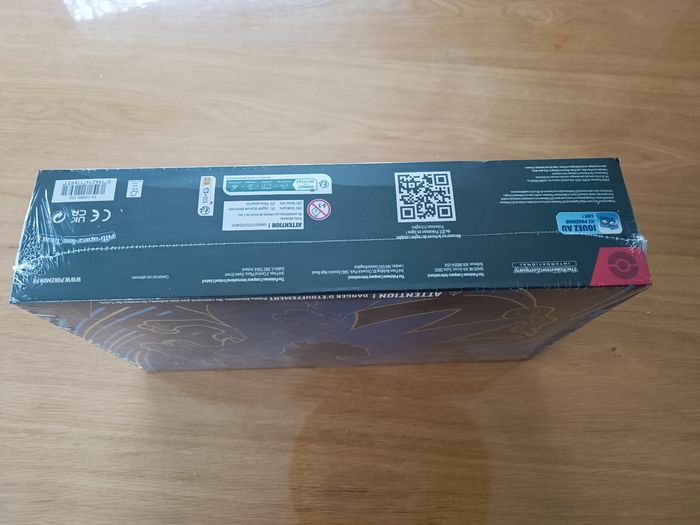 Coffret Pokémon Ultra Premium Méga-Dracaufeu X - photo numéro 6