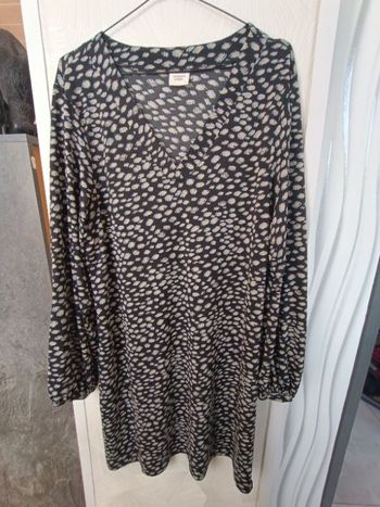 Robe jacqueline yong