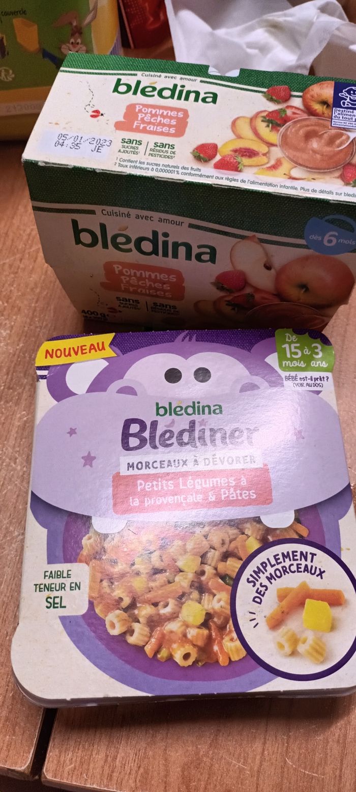 Compote et assiette bebe Blédina Beebs