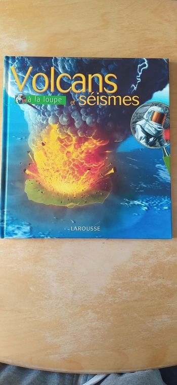 Livre volcans et séismes