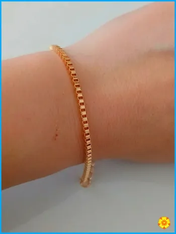 Bracelet doré tendance – Élégant et lumineux